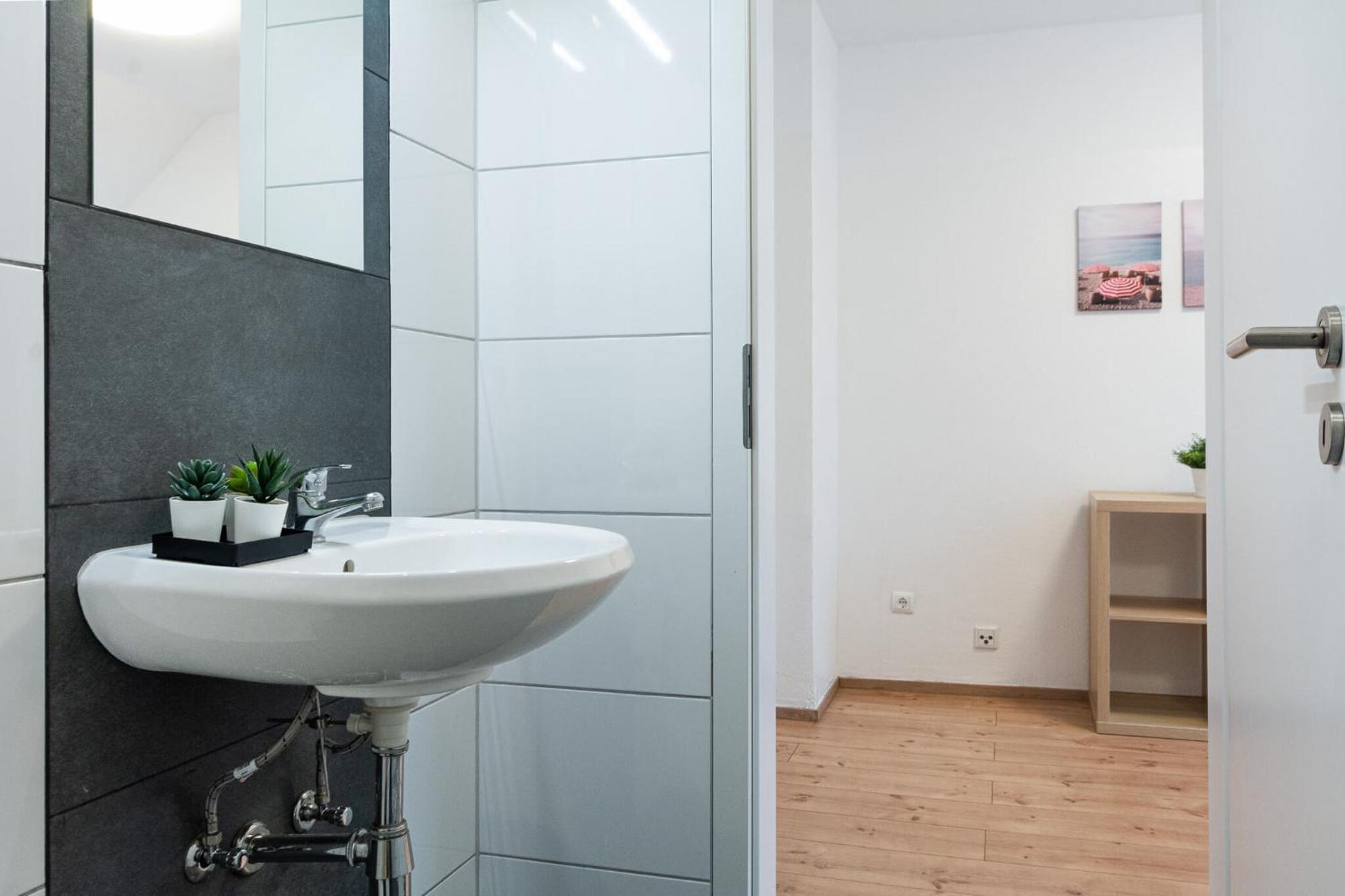 T&K Apartments - Apartments 20 Min To Messe Dus Krefeld Eksteriør billede